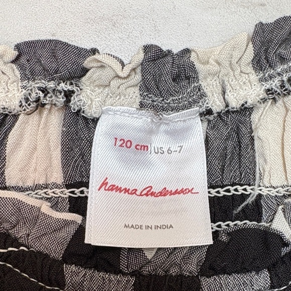 Hanna Andersson Black and White smocked dress - Picture 3 of 6